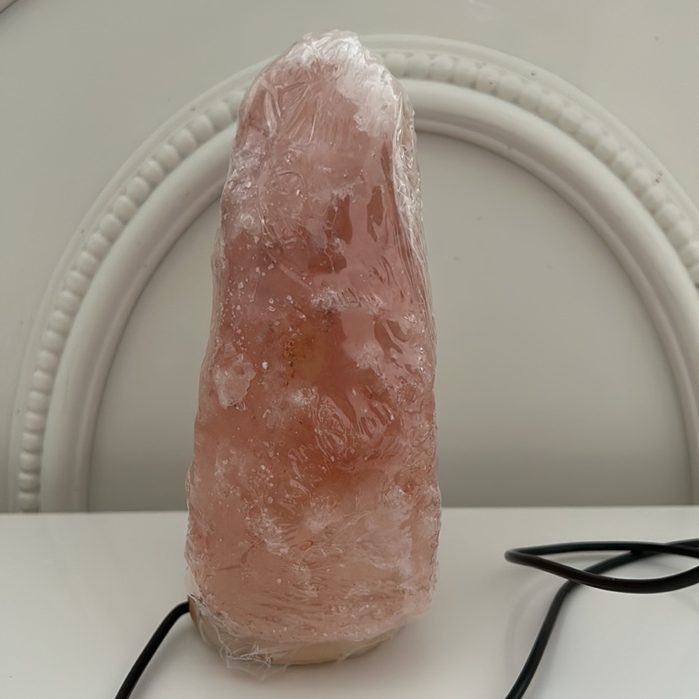 Color changing salt light - Picture 3 of 7